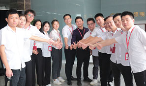 正翔實(shí)力研發(fā)團(tuán)隊(duì)