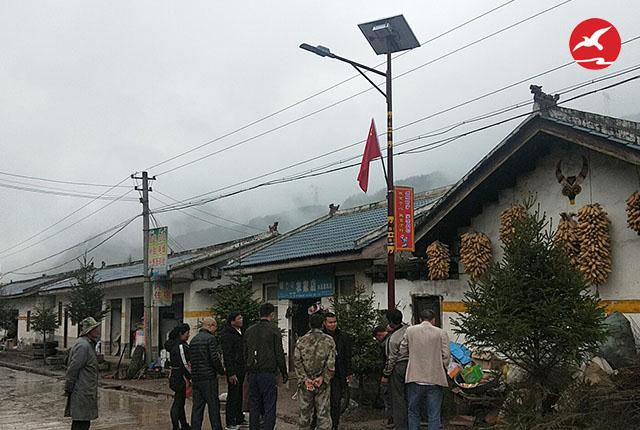 正翔照明太陽(yáng)能路燈切實(shí)解決四川雷波公共照明