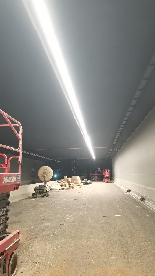 北京公路隧道燈安裝