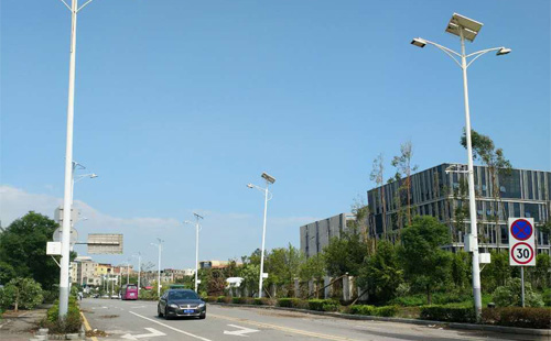 太陽能路燈生產廠家案例